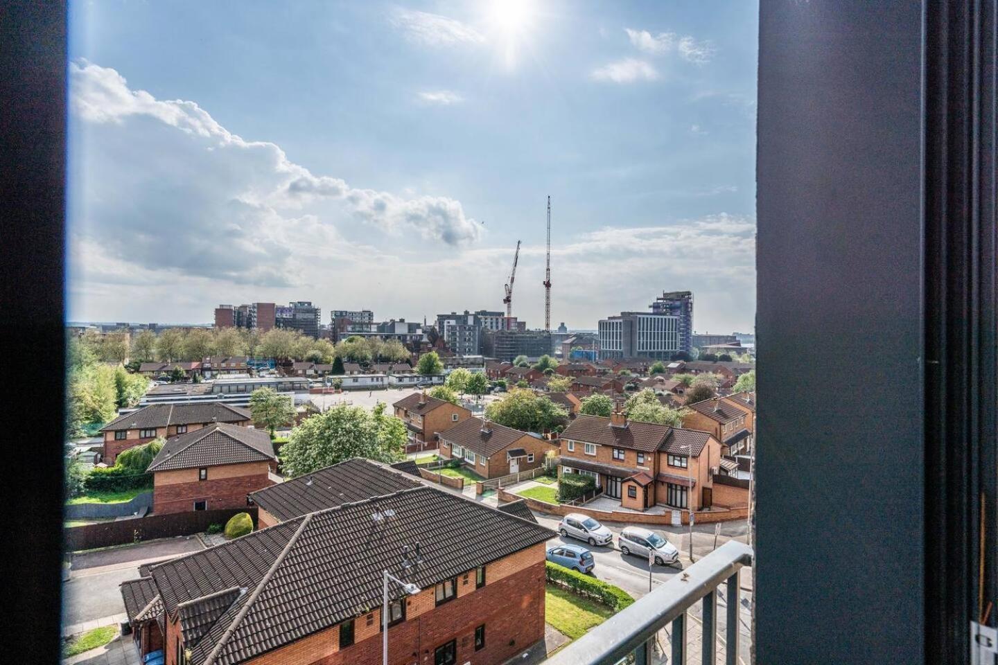 Pass The Keys 38 Lydia - Chavasse 1 Bed Julliet Balcony Liverpool