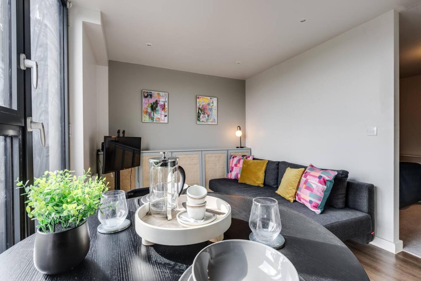 Pass The Keys 38 Lydia - Chavasse 1 Bed Julliet Balcony